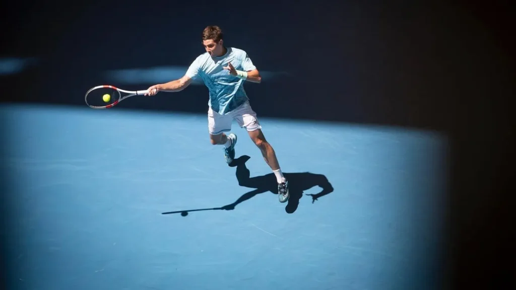 Иллюстрация — Казахстанец уверенно стартовал на турнире ATP в Гштааде