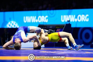Казахстанские борцы добыли две медали в первый день на чемпионате мира в Загребе