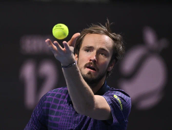 Иллюстрация — Даниил Медведев пробился в четвертьфинал турнира ATP-250 в Алматы