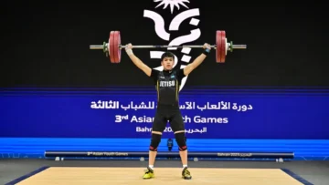 Казахстанский тяжелоатлет установил мировой рекорд и завоевал две медали на Юношеских Азиатских играх