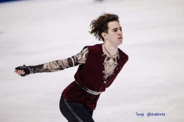 Лучший фигурист Казахстана третий после короткой программы на этапе серии Гран-при в США
