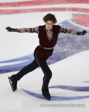 Лучший фигурист Казахстана добыл медаль на этапе серии Гран-при в США