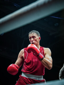 Казахстанский боксер вышел в финал Кубка мира в Дели