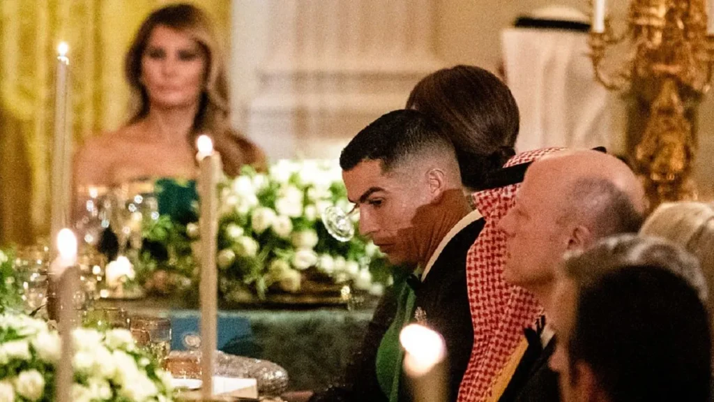 Иллюстрация — Криштиану Роналду стал гостем ужина в Белом доме и встретился с семьёй Дональда Трампа