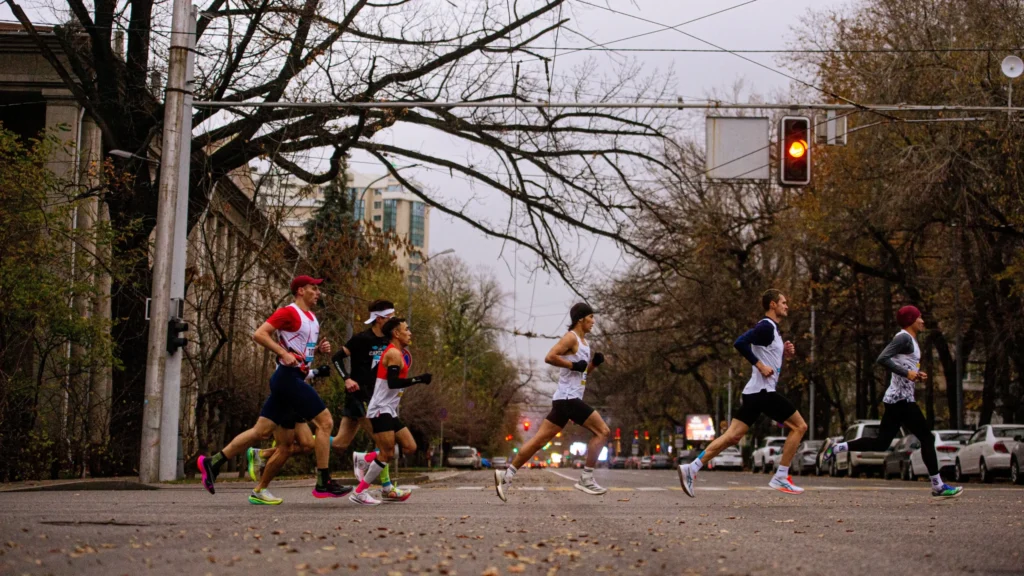 Иллюстрация — Какие дороги перекроют в Алматы из-за марафона 16 ноября