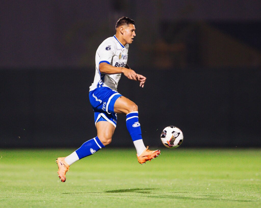 Клуб казахстанского футболиста взял реванш над «Уралом» в Дубае