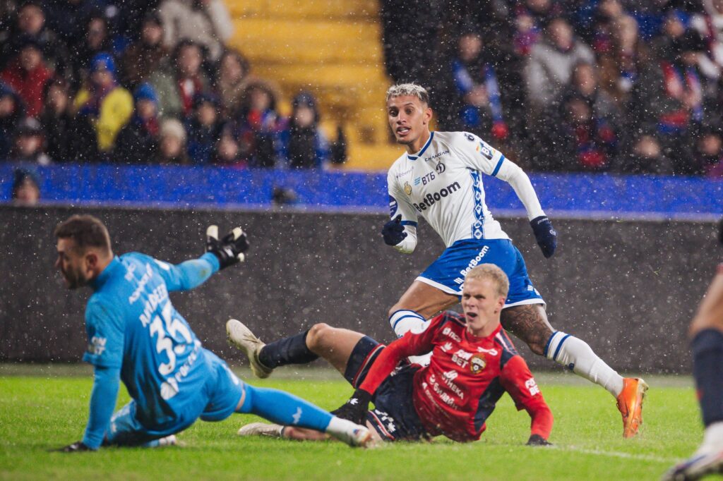 Клуб полузащитника сборной Казахстана одержал победу в московском дерби