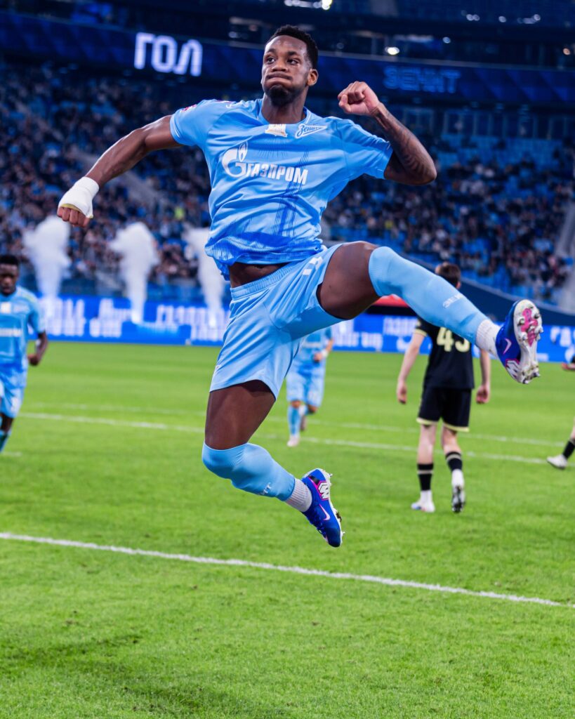 Клуб защитника сборной Казахстана вышел во второй полуфинал Кубка России