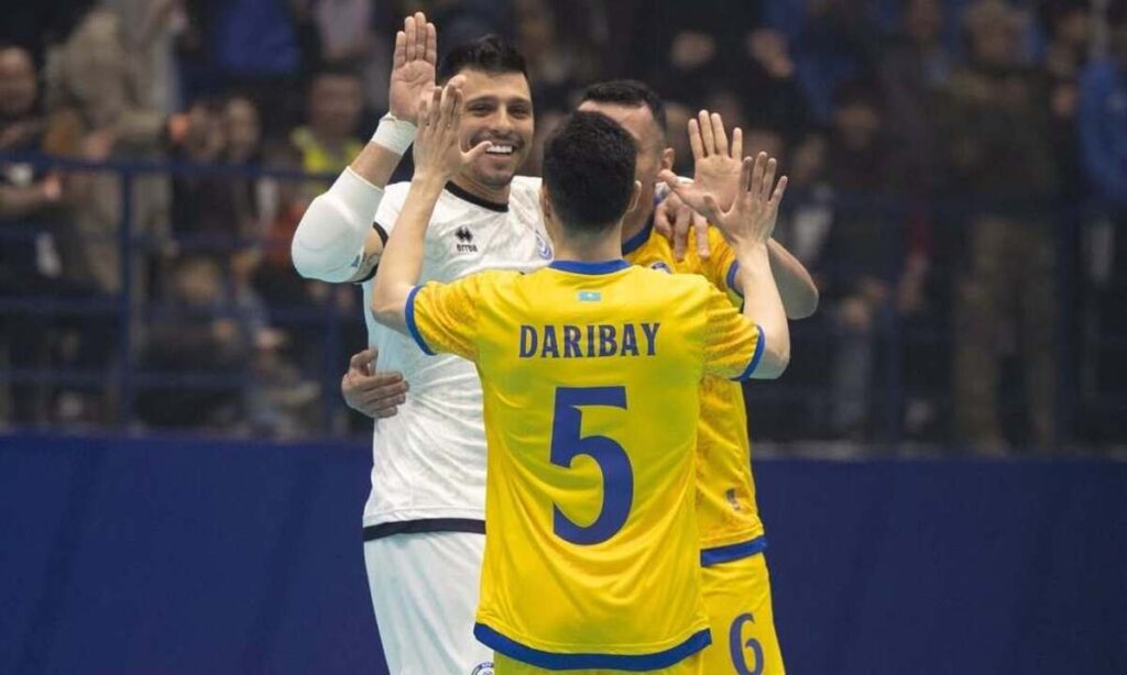 Казахстан отправил девять мячей в ворота Азербайджана в первом контрольном в Актау