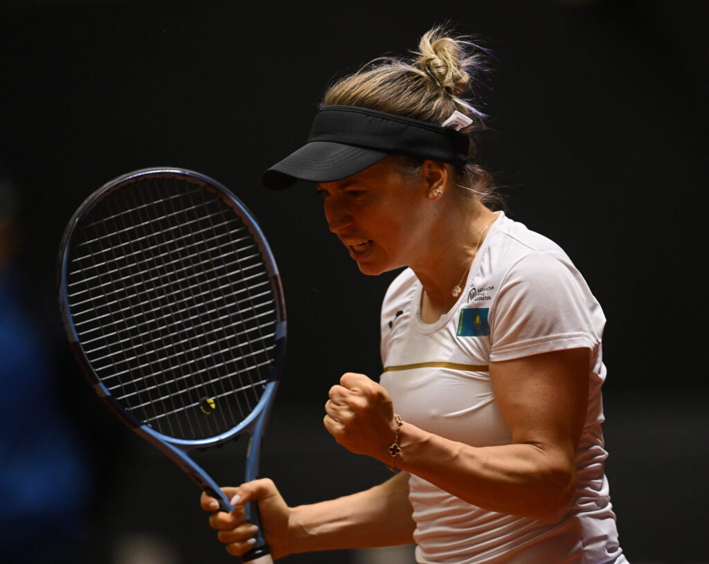 Вторая ракетка страны в трехсетовом триллере вывела Казахстан в финальный турнир «Кубка Билли Джин Кинг»