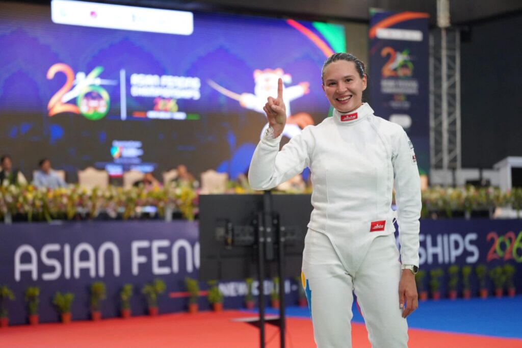 Казахстан завоевал историческое золото на чемпионате Азии по фехтованию